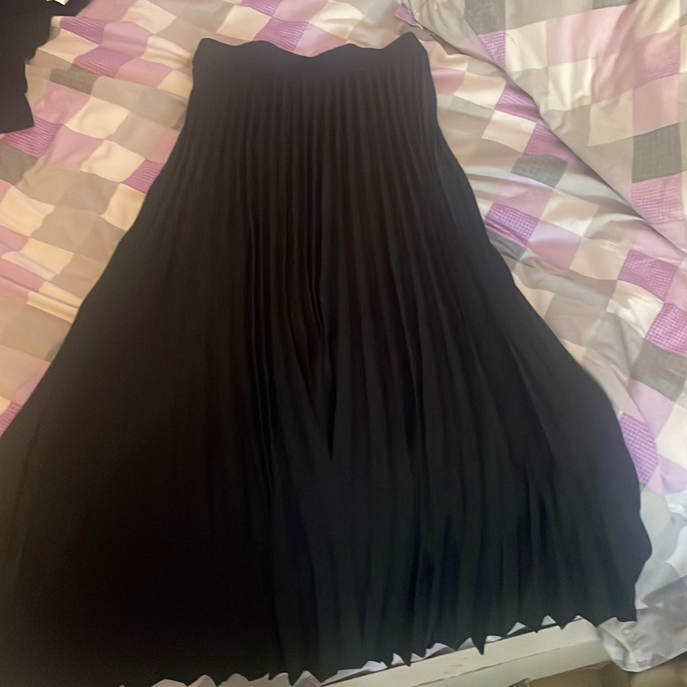 Black pleated midi skirt